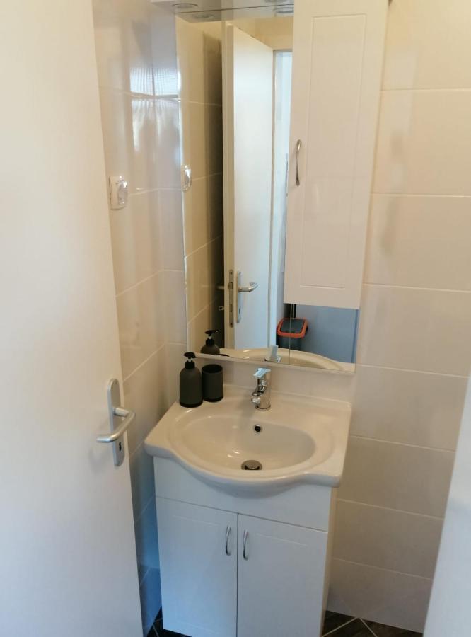 Apartmani Skalinada Marina Ngoại thất bức ảnh