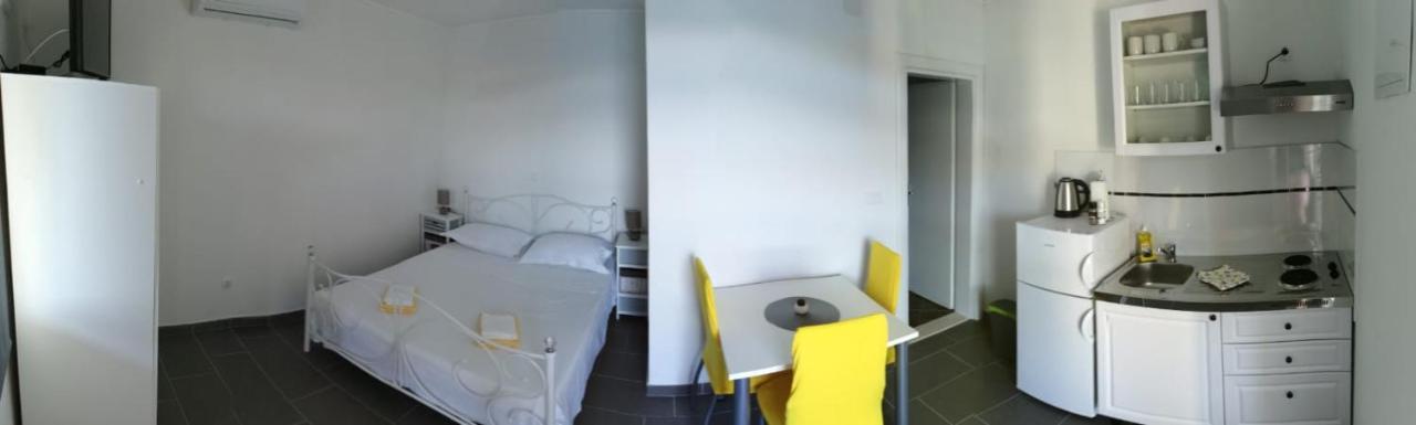 Apartmani Skalinada Marina Ngoại thất bức ảnh