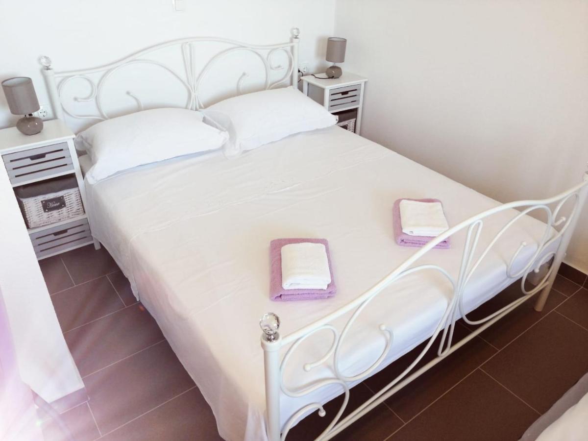 Apartmani Skalinada Marina Ngoại thất bức ảnh