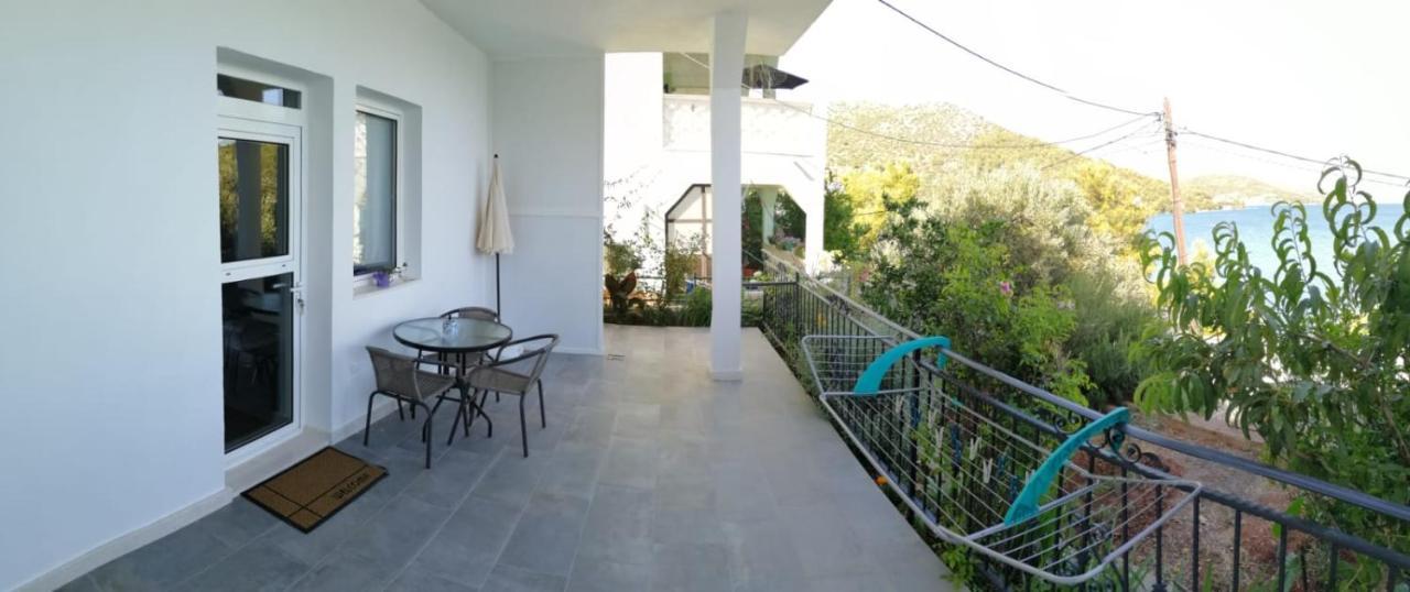 Apartmani Skalinada Marina Ngoại thất bức ảnh