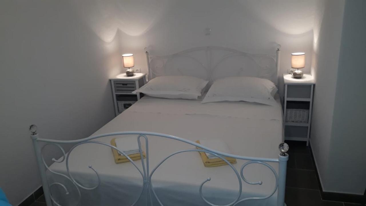 Apartmani Skalinada Marina Ngoại thất bức ảnh