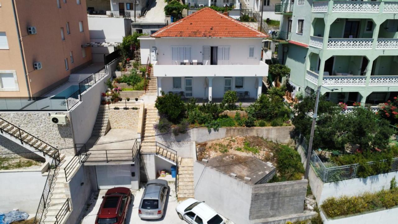 Apartmani Skalinada Marina Ngoại thất bức ảnh
